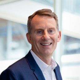 港股概念追踪 | 国家医保局支持脑机接口技术进入临床并收费 商业化应用落地有望加速(附概念股)